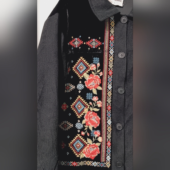 EUC Savannah Jane Embroidery Jacket Size L - Picture 3 of 11